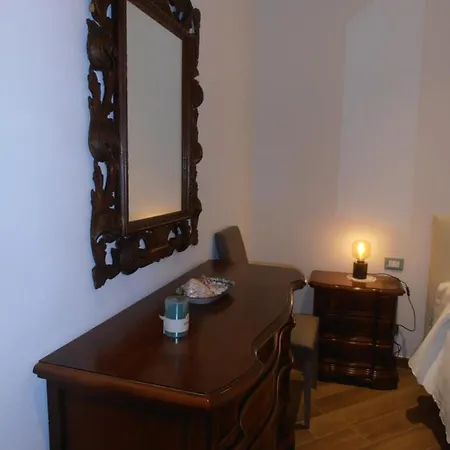 Linda A Pochi Passi Dal Mare - 011030-lt-0357 *