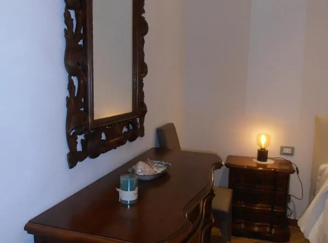 Linda A Pochi Passi Dal Mare - 011030-lt-0357 *